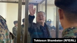 Бектур Асанов сот залында. Архив сүрөт. 
