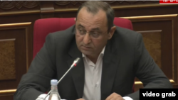 Արծվիկ Մինասյան