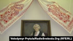 Віра Роїк та її вишивки