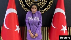 23 жаштагы Ахлам Альбашим Стамбулдагы жардырууга шектелүүдө. Түркиянын полициясы жарыялаган сүрөт. 14-ноябрь, 2022-жыл.