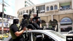 محمود عباس دولت وحدت ملی را منحل و در مناطق فلسطينی اعلام وضعيت فوق العاده کرد