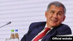 Рустам Минниханов