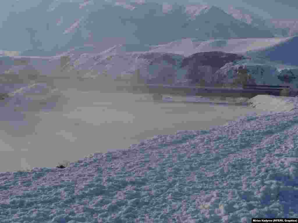 Мал сугарганы келген айылдыктардын аты сууктан бубак басып кетет.