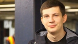 Ahead Of Verdict, Parents Of Jailed Belarusian Blogger Losik Say He's 'Not Guilty Of Anything'