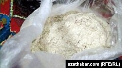 Мука из государственного магазина. (Архивное фото)