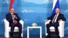 Премьер-министр Армении Никол Пашинян (слева) и президент России Владимир Путин, Владивосток, 7 сентября 2022 г.