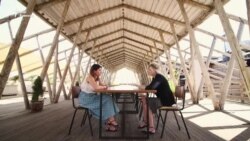 «Верить в себя» – как учил отец. Интервью с Жанной Немцовой