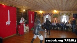 У двубоі перавыхоўваюцца злыя рыцары