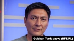 Болот Темиров.