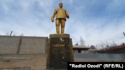 Памятник Сталину в Аштском районе