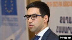 Министр юстиции Армении Рустам Бадасян (архив)