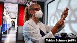 Կորոնավիրուսի դեմ պատվաստումների շարժական կետ Գերմանիայում, արխիվ