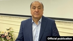 Мелис Турганбаев. Күрөш федераиясынын сүрөтү. 