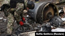 Түндүк Кореяныкы делген ракеталардын бири 6-январда Харьков аймагына түшкөн.