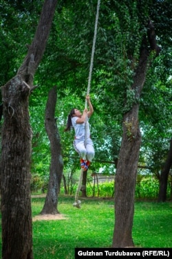 София тренируется с 14 лет.