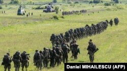 За даними медіа, американські солдати висаджуватимуться в одному з п’яти портів і прямуватимуть заздалегідь спланованими логістичними маршрутами