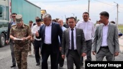 ЕЭКтин мониторинг тобу Кыргызстандын мамлекеттик мекемелеринин өкүлдөрү менен. 24-август, 2023-жыл. "Ак-Тилек" өткөрмө бекети.