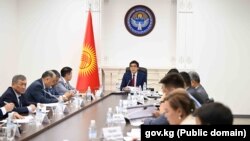 Министрлер кабинетинин алдындагы Көрүнүктүү ишмерлердин элесин түбөлүккө калтыруу боюнча комиссиянын отуруму. 20-июнь, 2024-жыл.