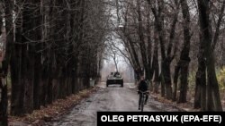 Улица в городе Часов Яр