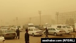 Частицы пыли могут оставаться в воздухе в течение нескольких дней. Мары. Ноябрь 2023 г.