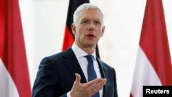 Кріш’яніс Каріньш заявив, що НАТО потрібен лідер, який «може працювати з усіма союзниками, щоб просувати всіх вперед в одному напрямку».