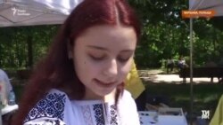 Українські школи у Варшаві збирали гроші дітям загиблих героїв на «Вишиванка фесті» (відео)