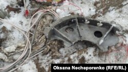 Уламки ракети після російського обстрілу Харкова 6 січня 2024 року