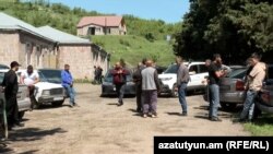 Կիրանցեցիները եկել են Տավուշի մարզպետի հետ հանդիպման, Կիրանց, 17-ը մայիսի, 2024թ․