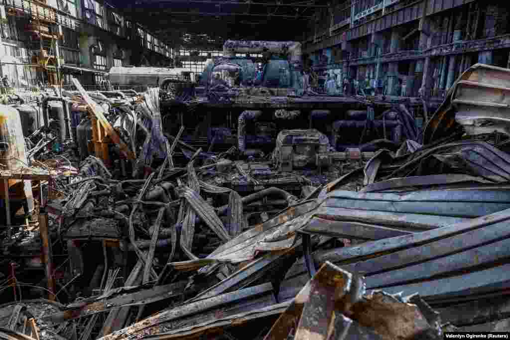 Руйнування на одній з ТЕС внаслідок нещодавнього ракетного удару РФ