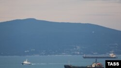 За даними розвідки, корабель здійснював радіоелектронну розвідку та патрулював підходи до бухти Новоросійська