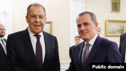 Министры иностранных дел РФ и Азербайджана Сергей Лавров (слева) и Джейхун Байрамов