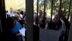 Անձնագրային բաժանմունքներում հերթեր են. քաղաքացիները շարունակում են դժգոհել