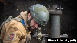 Боєць ЗСУ. Під Бахмутом. Війна. 3 березня 2024 року