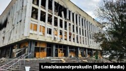Наукова бібліотека імені Олеся Гончара після удару армії Росії. Херсон, 12 листопада 2023 року