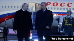 Տոկաևն Աստանայի օդանավակայանում դիմավորում է Պուտինին, 9-ը նոյեմբերի, 2023թ․