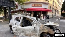 Адна з вуліц Нантэру пасьля беспарадкаў