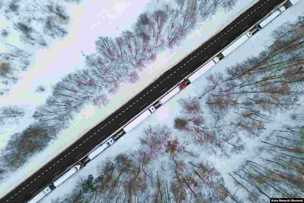 Польша-Украина чек арасындагы Дорохуск-Ягодзин бекети. 4-декабрь, 2023-жыл. &nbsp;