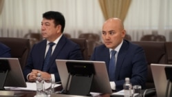 Diňle: Gazak resmisiniň wiza meselesi boýunça türkmen tarapynyň jogabyna garaşmagy synçylary 'geň galdyrdy'
