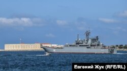 ВДК «Новочеркасск» у Севастопольській бухті, липень 2021 року