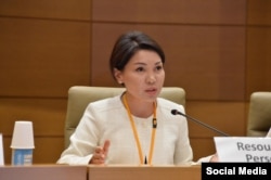 Эльвира Сурабалдиева.