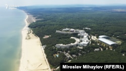 Комплекс "Камчия" се намира на брега на Черно море