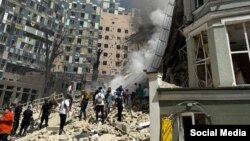 Наступствы расейскага ўдару па дзіцячай лякарні ў Кіеве 8 ліпеня 2024 году