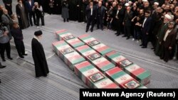 حضور رهبر جمهوری اسلامی بر سر جنازه اعضای سپاه