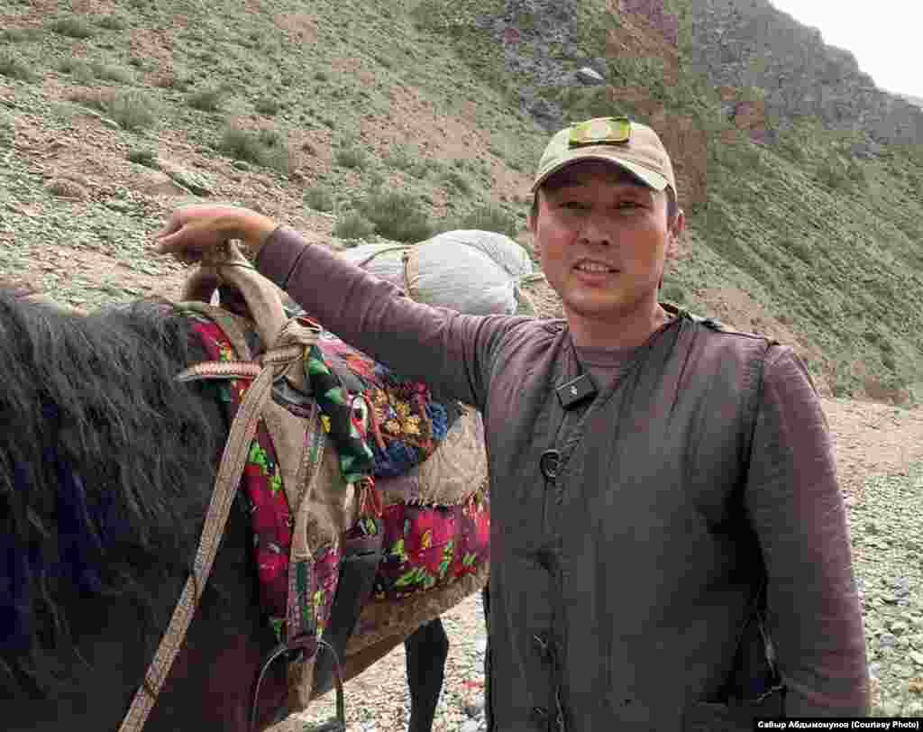 Туристтерди тейлеген Баймырза Мыктарали уулу