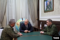 Путін, Шойгу і Герасимов на зустрічі в штабі угруповання військ вторгнення, Ростов-на-Дону, 9 листопада 2023 року