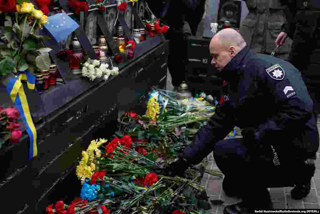 За словами Донського, частина доказів з&rsquo;явилася вже після повномасштабного вторгнення &ndash; &laquo;йдеться про комунікацію як керівників держав, так і силових міністрів: голови СБУ та керівництва ФСБ, інформаційний супровід, що виправдовував протиправні дії українських правоохоронців&raquo;