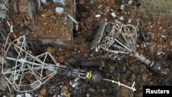 Зруйновані через удари російських сил куполи церкви в селі Богородичне Донецької області, Україна, 13 лютого 2024 року