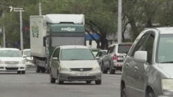 Оң рулдуу машинелерди таксиге айдоого тыюу салуу кайра сунушталды