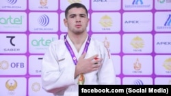 Абубакр Шеров. Акс аз бойгонӣ