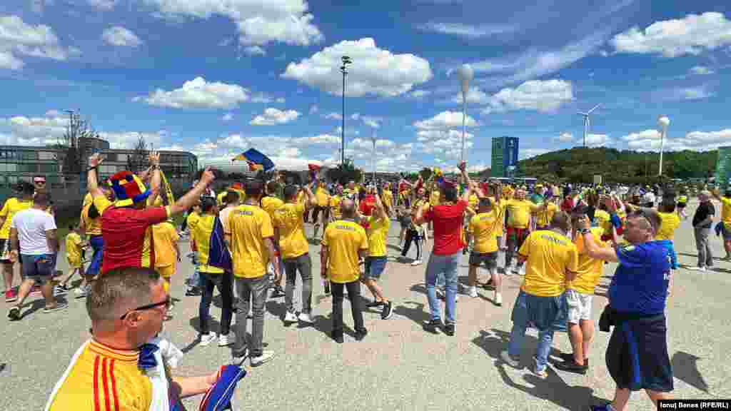 Înainte de începerea meciului, suporterii români au umplut străzile din Munchen, Germania.